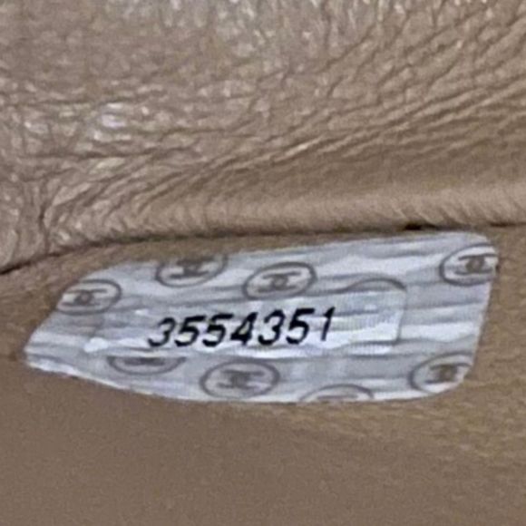 Chanel medium classic flap - Picture 11 of 14